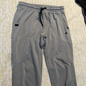 Men’s gray RBX joggers, medium